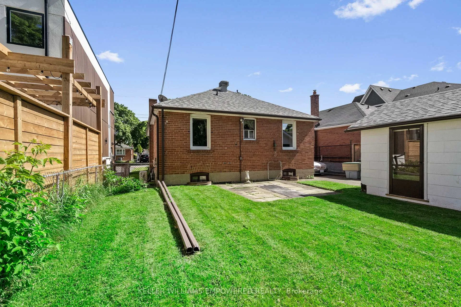 Photo 33 of 88 Edgecroft Road, Etobicoke, Stonegate-Queensway — HOMEH