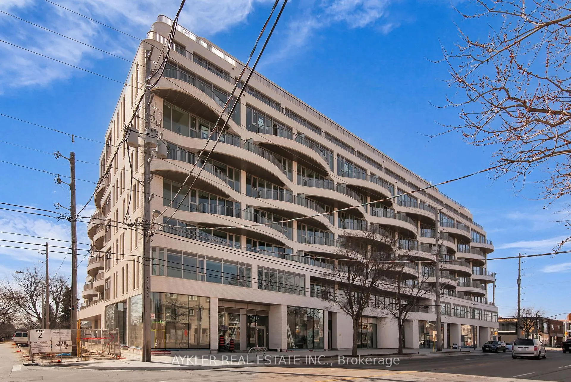 Photo 2 of Unit 508, 689 The Queensway, Etobicoke, Stonegate-Queensway — HOMEH