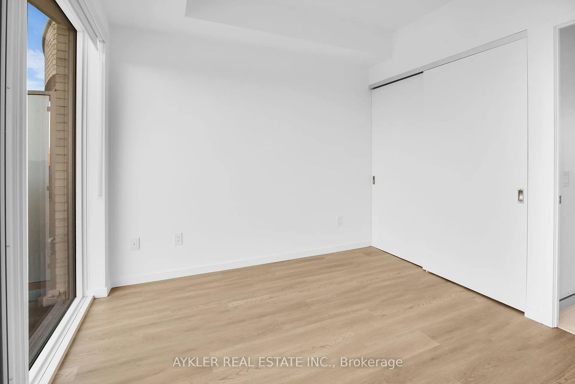 Photo 17 of Unit 508, 689 The Queensway, Etobicoke, Stonegate-Queensway — HOMEH