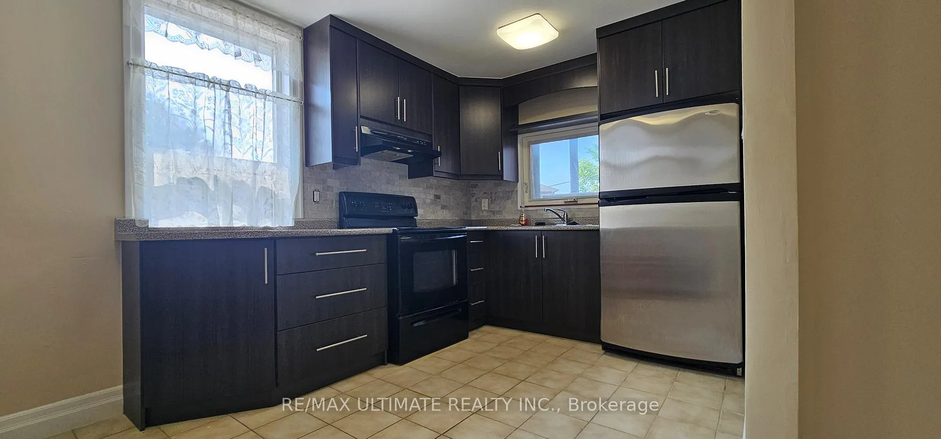 Photo 3 of Unit 2nd Floor, 3 Kane Avenue, Toronto, Keelesdale-Eglinton West — HOMEH