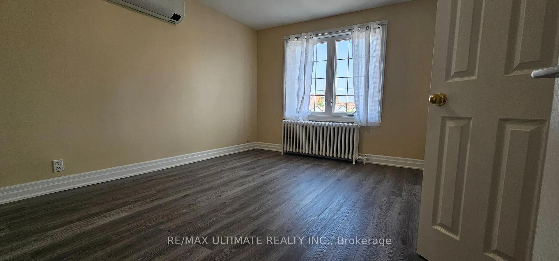 Photo 6 of Unit 2nd Floor, 3 Kane Avenue, Toronto, Keelesdale-Eglinton West — HOMEH