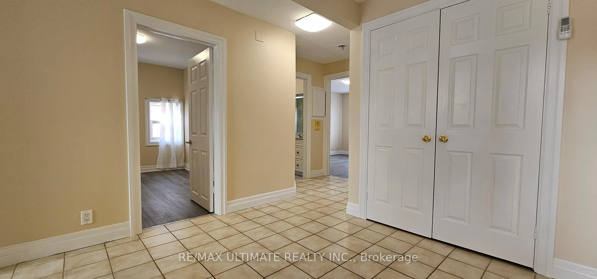 Photo 10 of Unit 2nd Floor, 3 Kane Avenue, Toronto, Keelesdale-Eglinton West — HOMEH