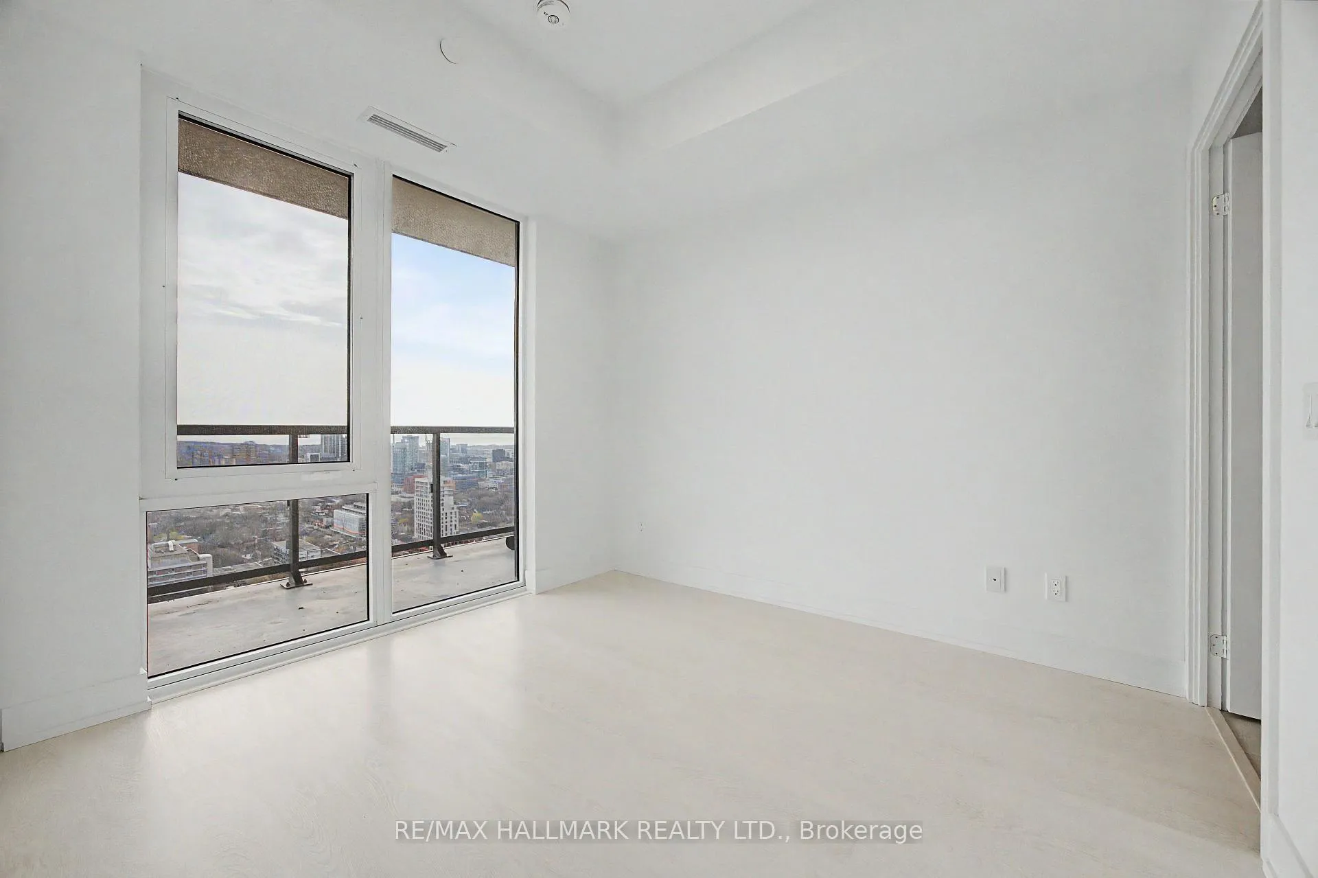 Photo 10 of Unit 3011, 308 Jarvis Street, Toronto, Church-Yonge Corridor — HOMEH
