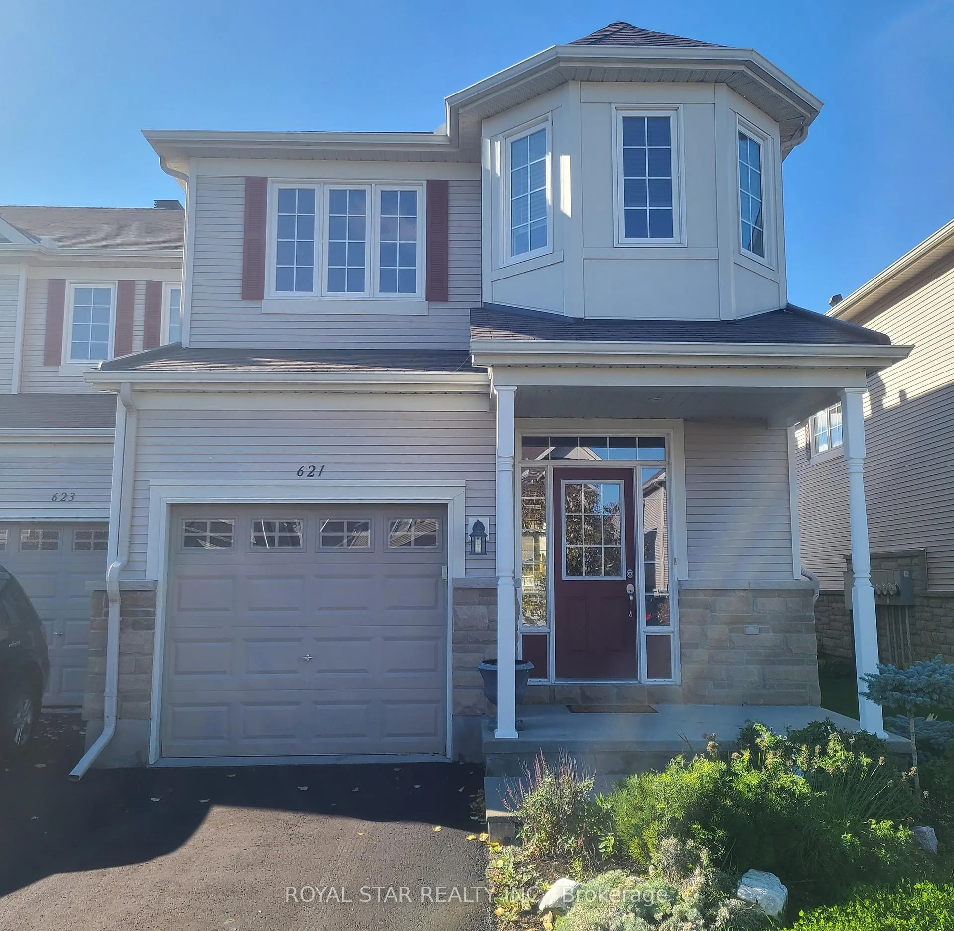 Photo 1 of 621 Pepperville Crescent, Ottawa, Kanata - Emerald Meadows/Trailwest — HOMEH