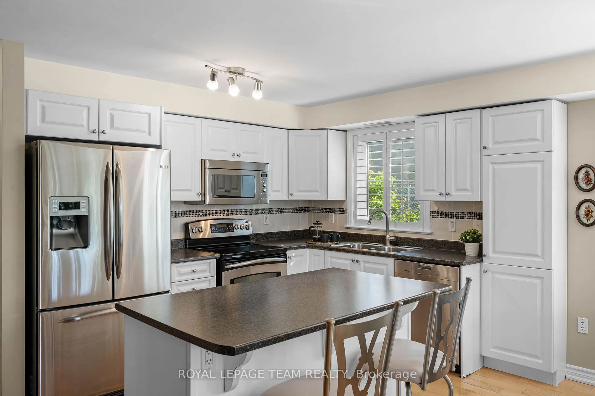 Photo 5 of Unit 101, 14 Norice Street, Ottawa, Meadowlands/Crestview — HOMEH