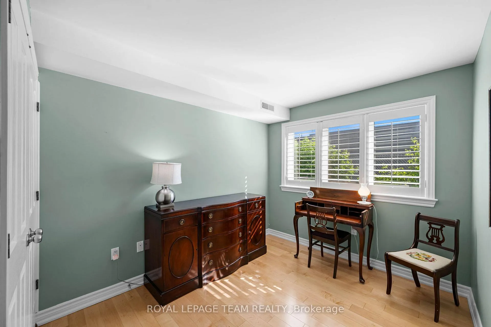 Photo 15 of Unit 101, 14 Norice Street, Ottawa, Meadowlands/Crestview — HOMEH