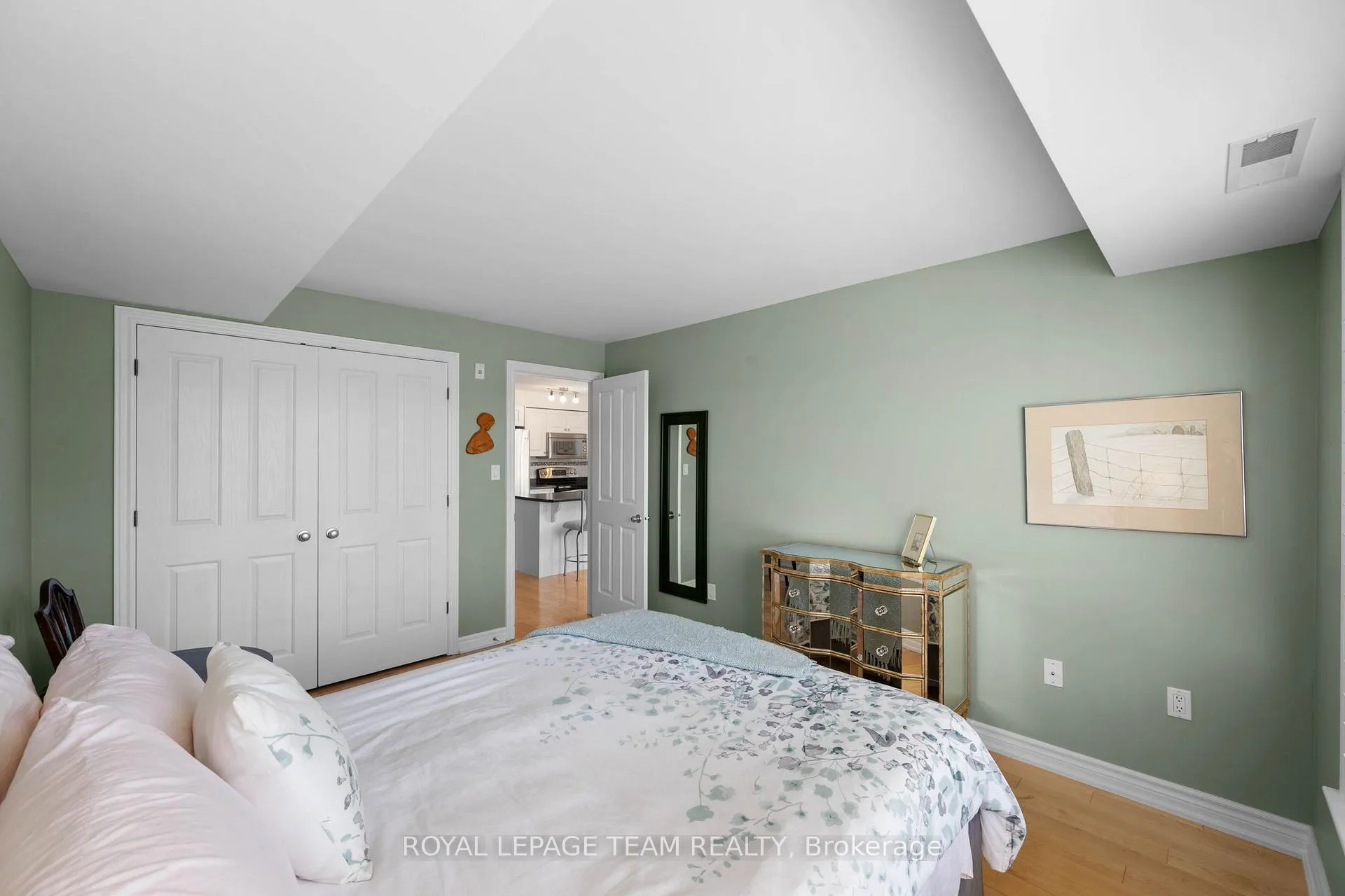 Photo 19 of Unit 101, 14 Norice Street, Ottawa, Meadowlands/Crestview — HOMEH