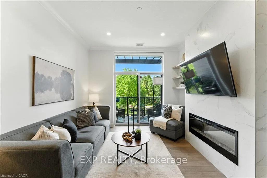 Photo of Unit 207, 1880 Gordon Street
