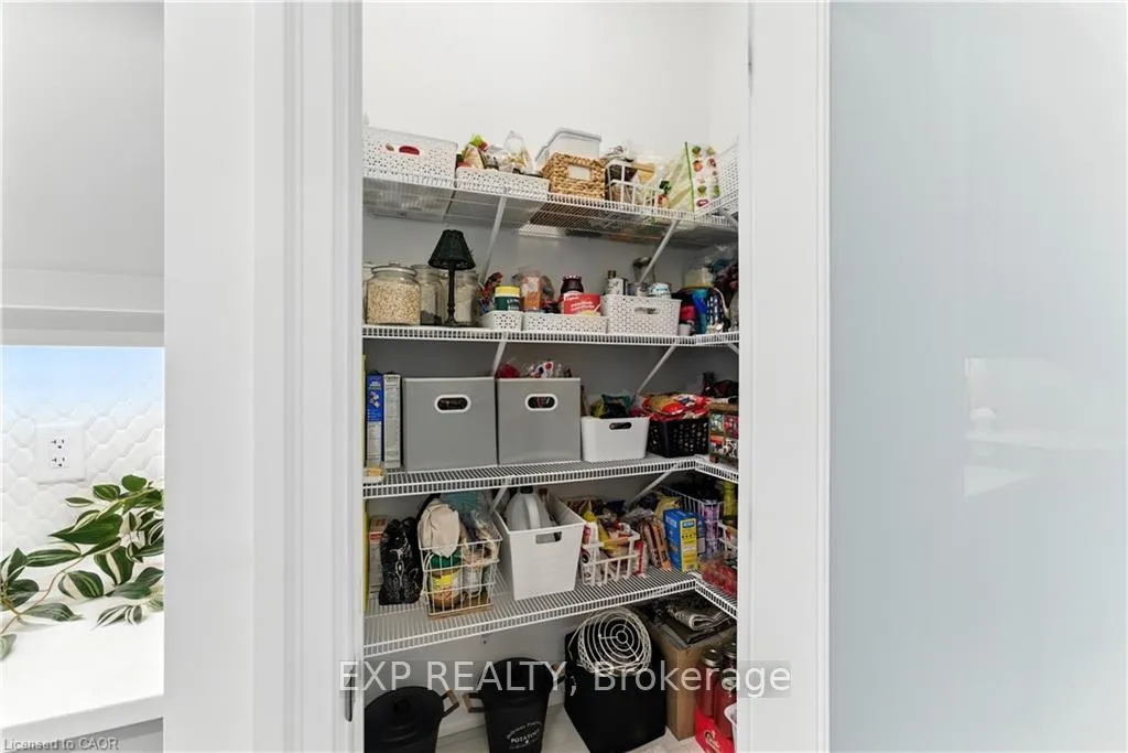 Photo 13 of Unit 207, 1880 Gordon Street, Guelph, Pineridge/Westminster Woods — HOMEH