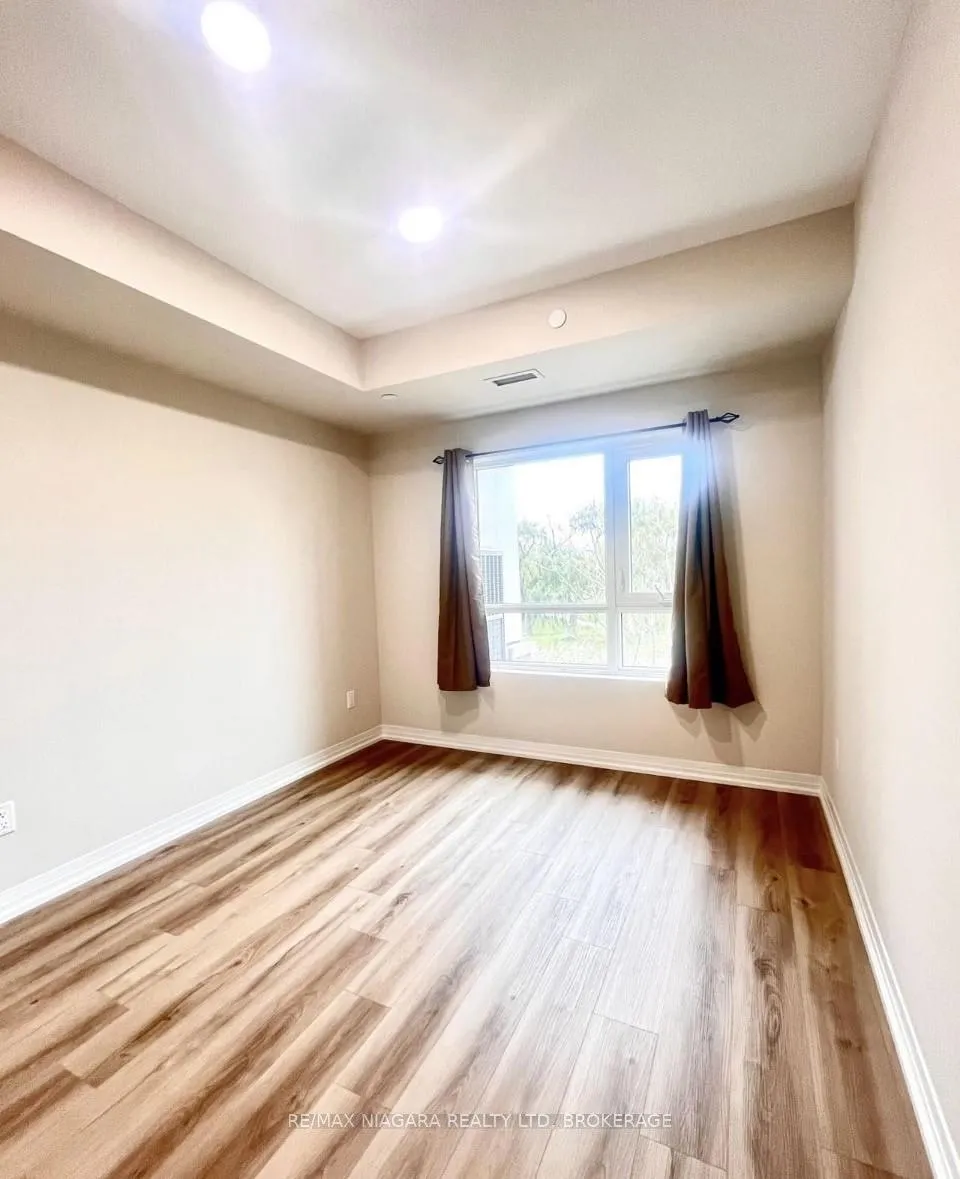 Photo 3 of Unit 232, 50 Herrick Avenue, St. Catharines, Oakdale — HOMEH