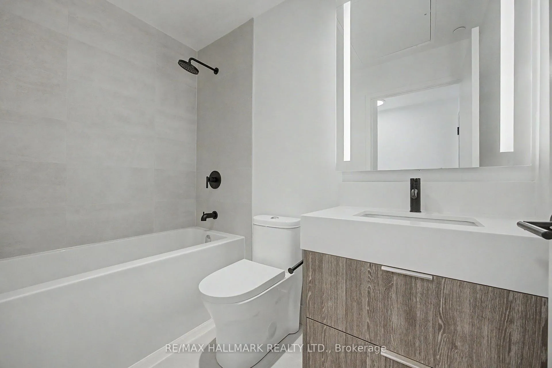 Photo 2 of Unit 2506, 308 Jarvis Street, Toronto, Church-Yonge Corridor — HOMEH