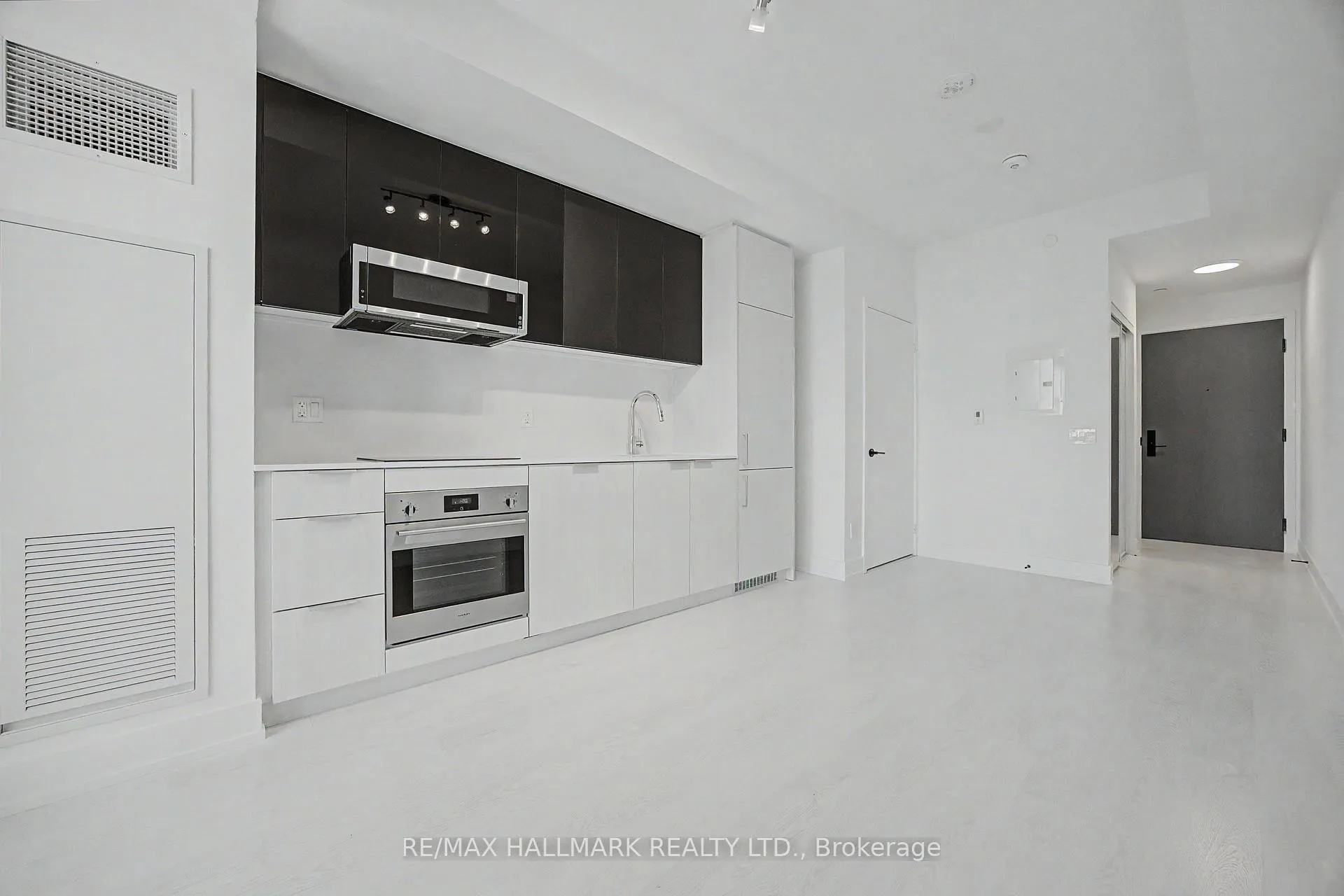 Photo 4 of Unit 2506, 308 Jarvis Street, Toronto, Church-Yonge Corridor — HOMEH