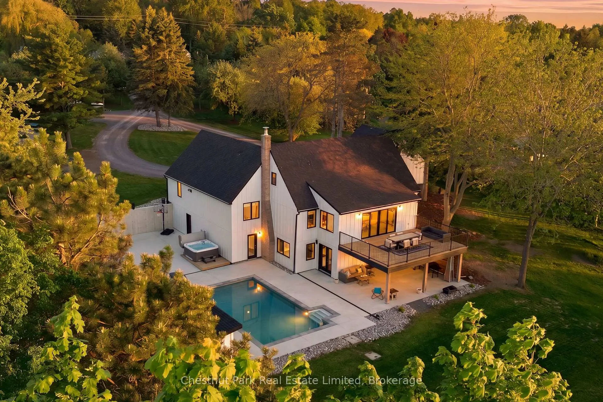 Photo 1 of 1424 County Rd 3, Prince Edward County, Ameliasburg Ward — HOMEH