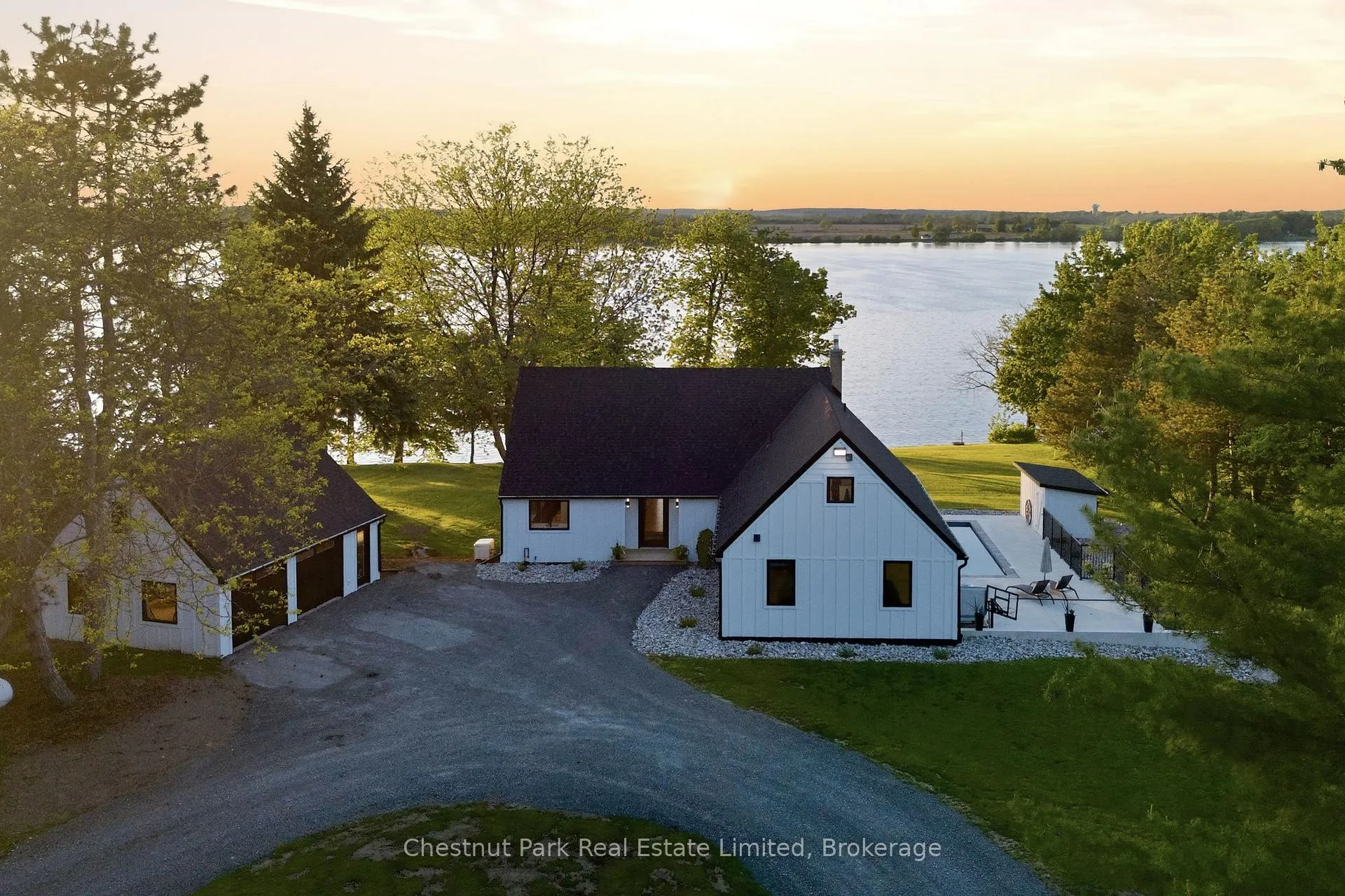 Photo 5 of 1424 County Rd 3, Prince Edward County, Ameliasburg Ward — HOMEH