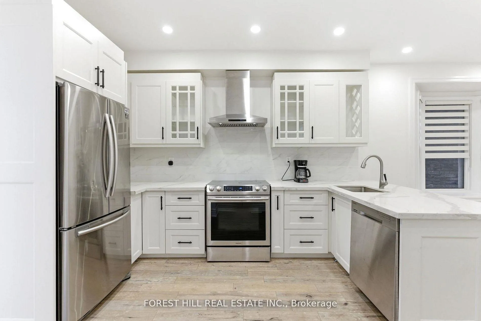 Photo 2 of 1297 Davenport Road, Toronto, Dovercourt-Wallace Emerson-Junction — HOMEH