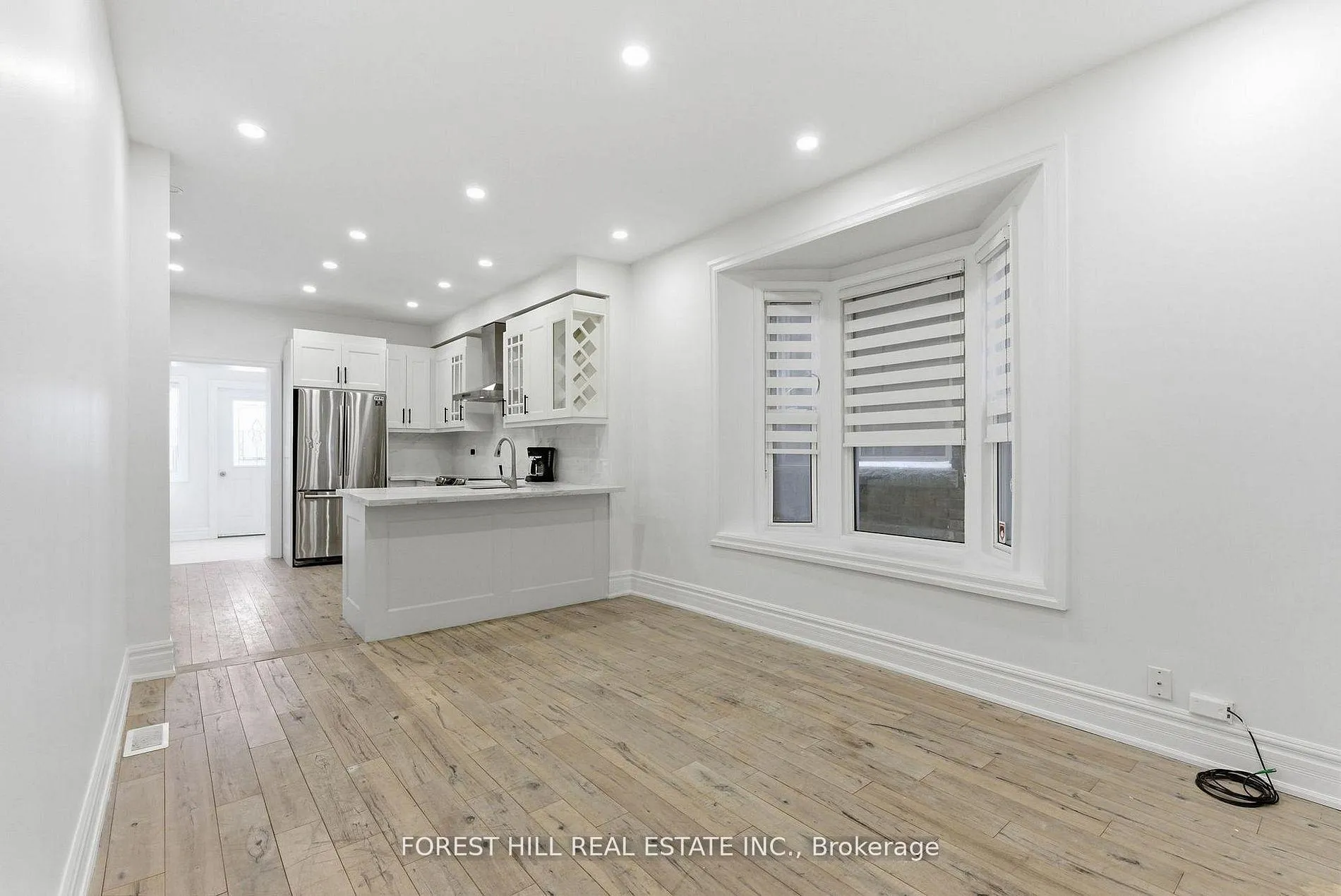 Photo 4 of 1297 Davenport Road, Toronto, Dovercourt-Wallace Emerson-Junction — HOMEH