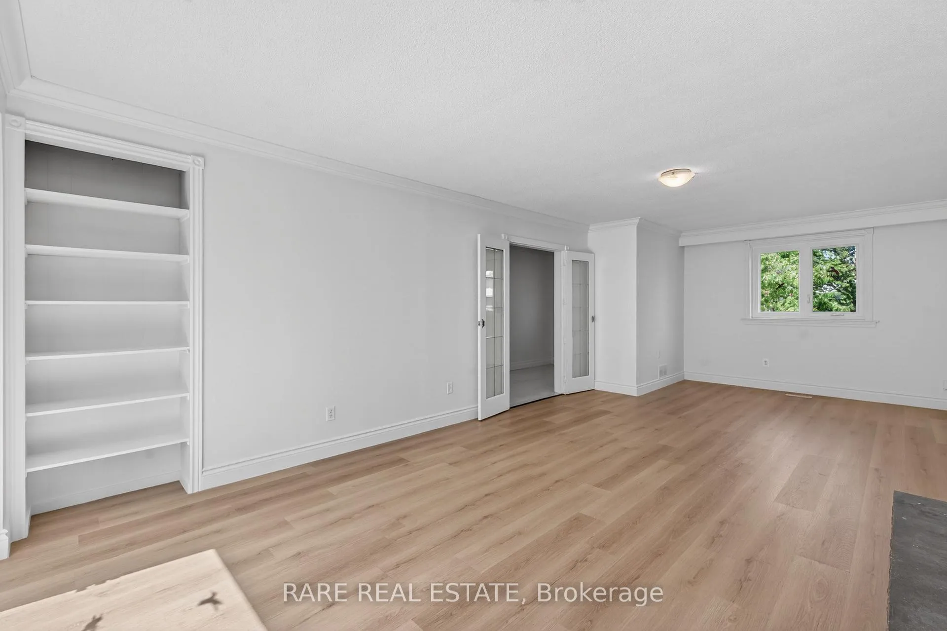 Photo 8 of 14 Exeter Place, Brampton, Southgate — HOMEH