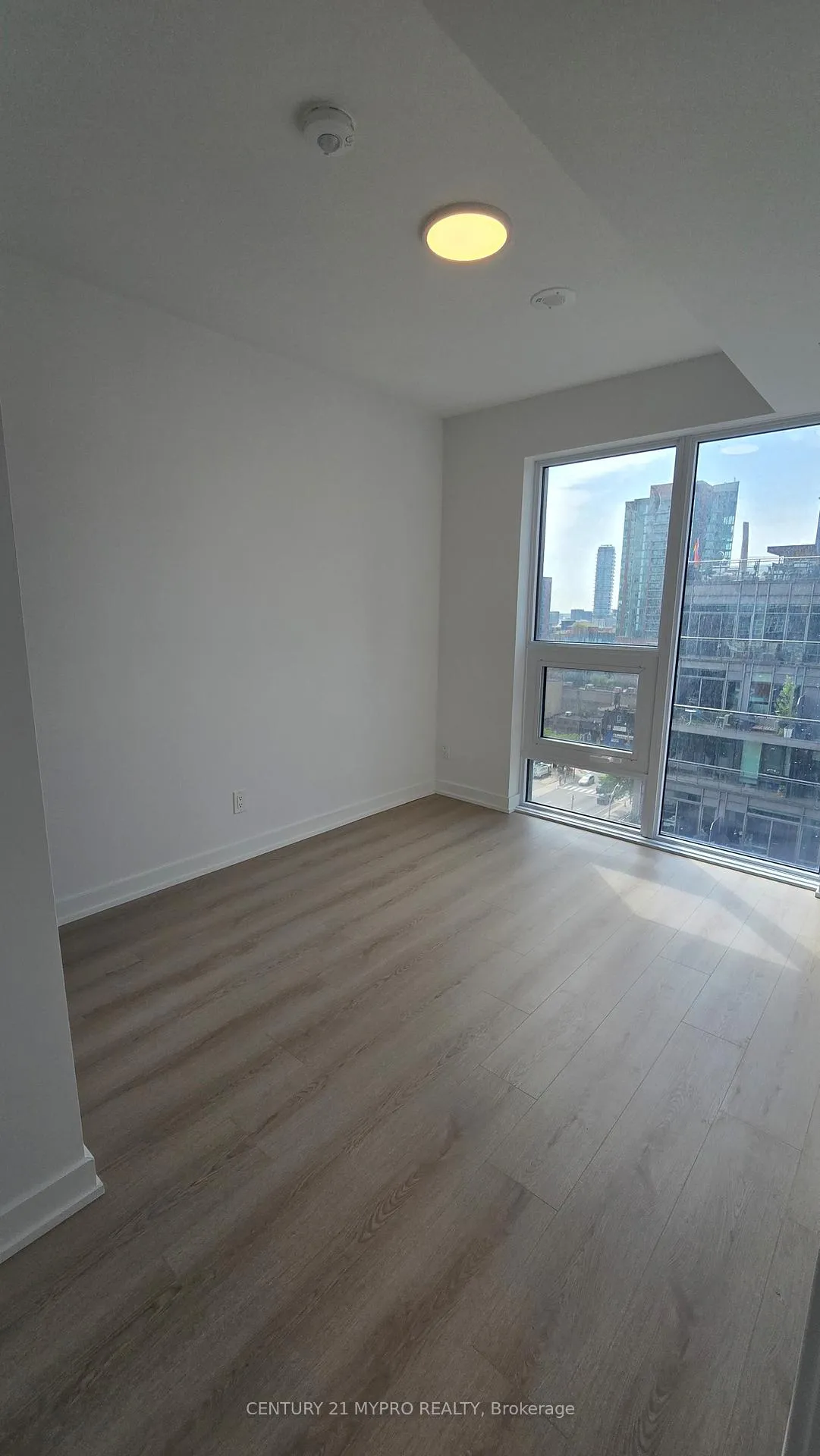 Photo 16 of Unit 1507, 100 Queen Street E, Toronto, Church-Yonge Corridor — HOMEH