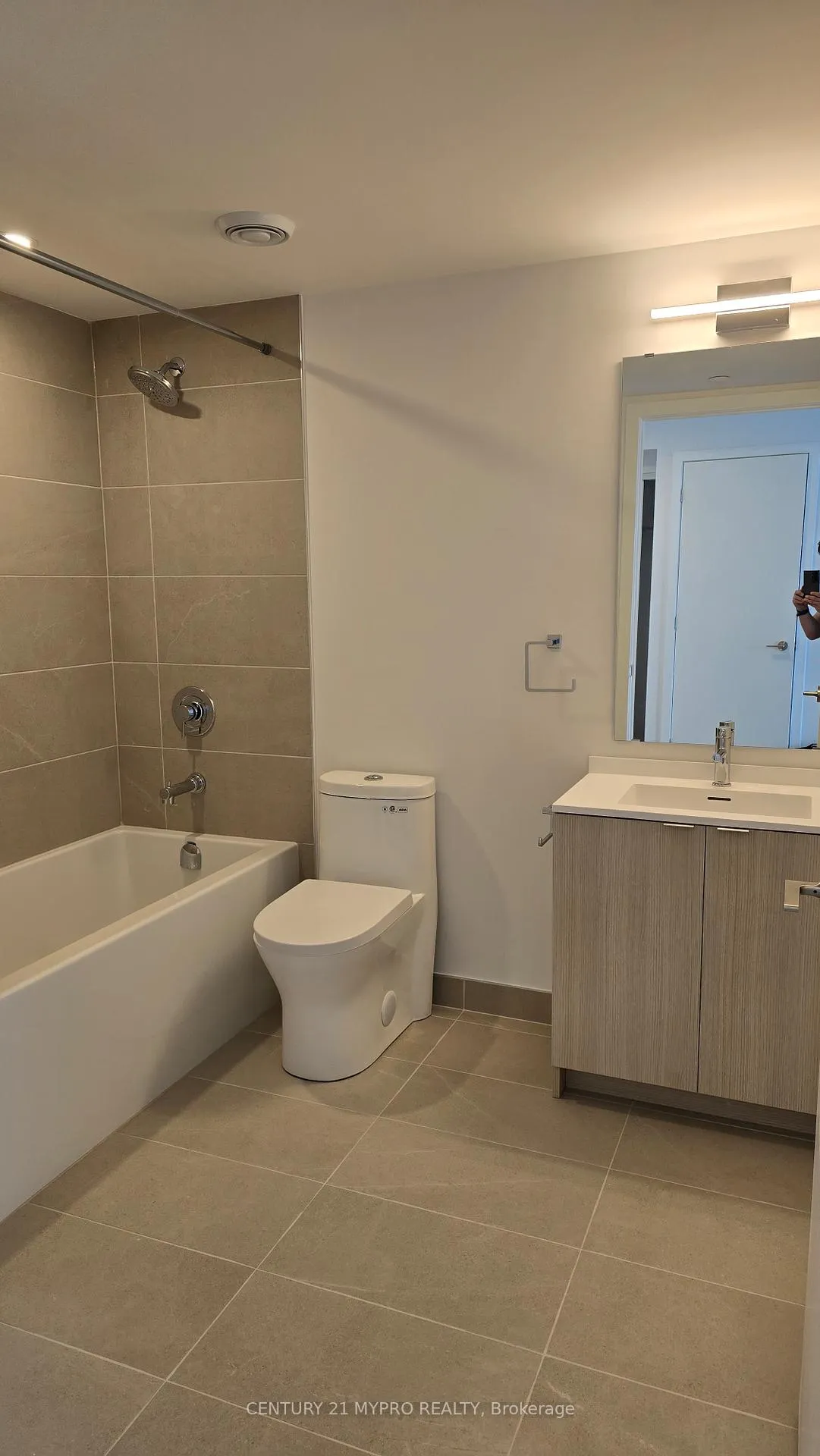 Photo 23 of Unit 1507, 100 Queen Street E, Toronto, Church-Yonge Corridor — HOMEH
