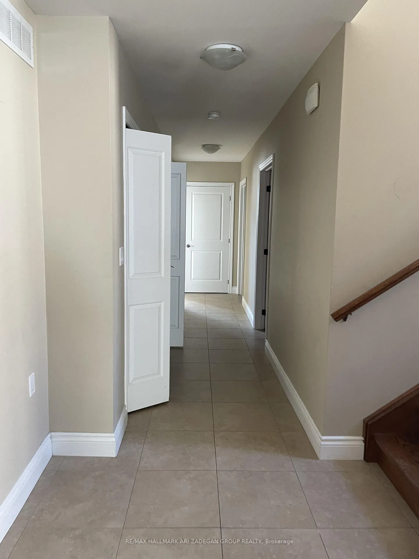 Photo 15 of 179B The Queensway, Georgina, Keswick South — HOMEH