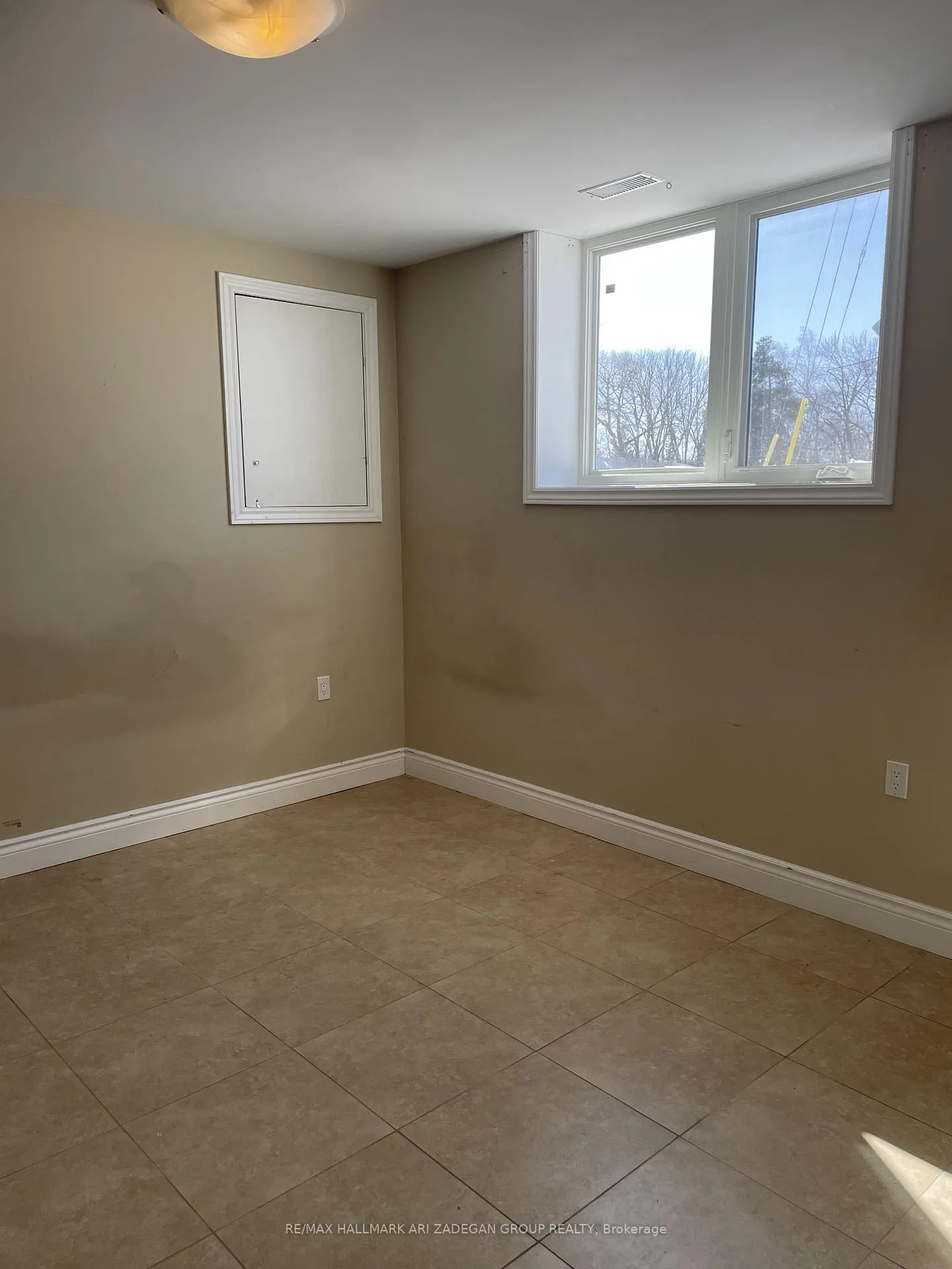 Photo 24 of 179B The Queensway, Georgina, Keswick South — HOMEH