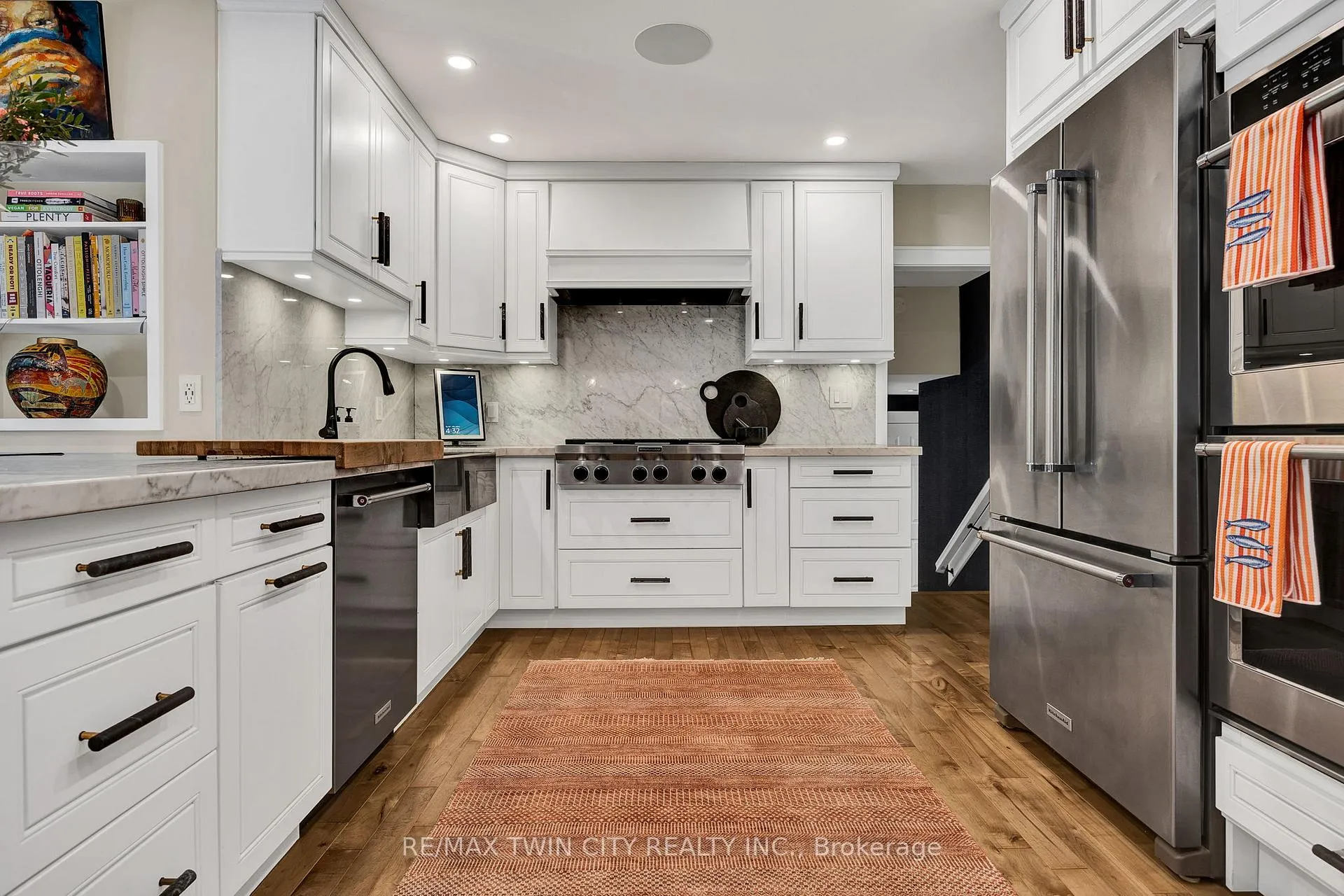 Photo 10 of 79 Somerset Crescent, Waterloo, Westmount - Waterloo — HOMEH