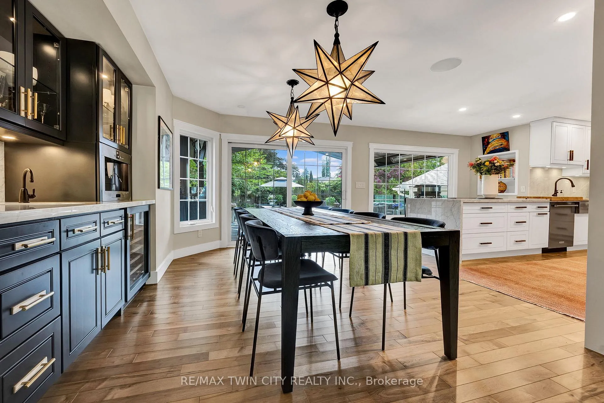 Photo 13 of 79 Somerset Crescent, Waterloo, Westmount - Waterloo — HOMEH