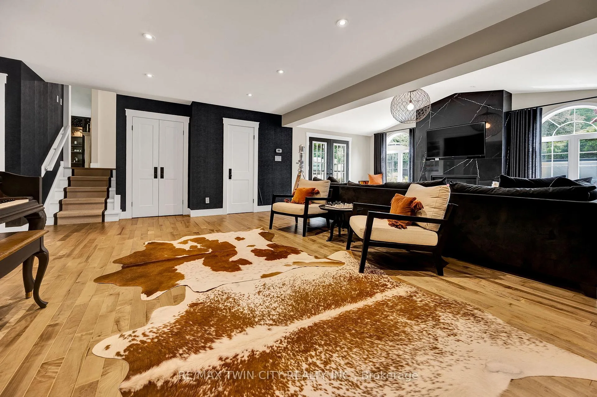 Photo 19 of 79 Somerset Crescent, Waterloo, Westmount - Waterloo — HOMEH