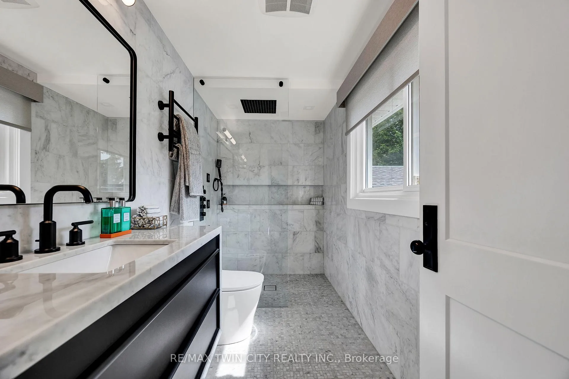 Photo 22 of 79 Somerset Crescent, Waterloo, Westmount - Waterloo — HOMEH