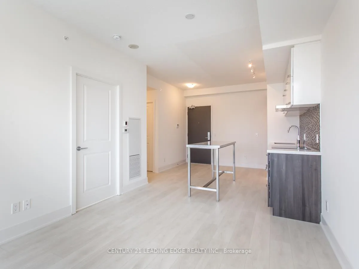Photo 7 of Unit 1313, 8081 Birchmount Road, Markham, Unionville — HOMEH