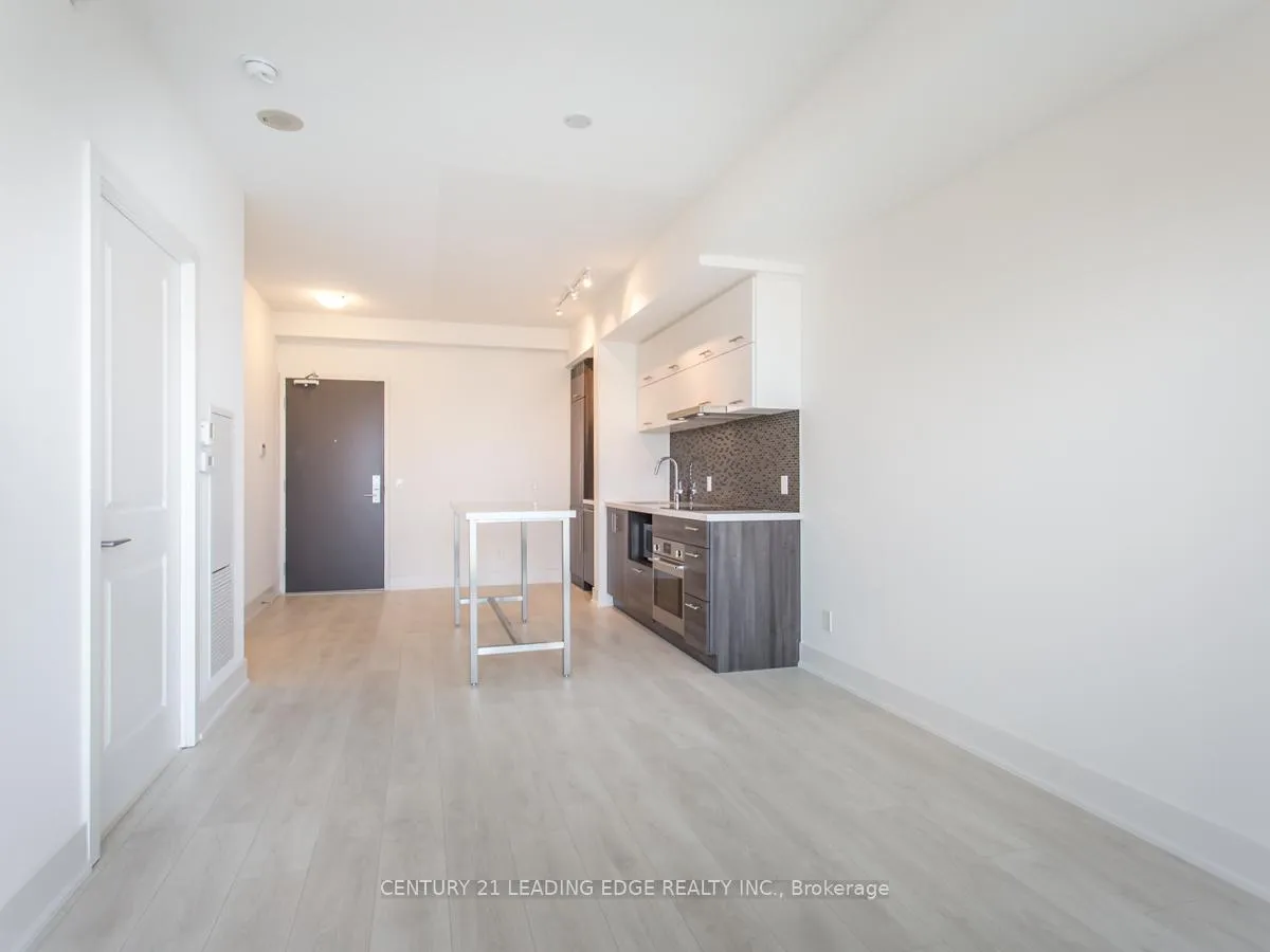 Photo 8 of Unit 1313, 8081 Birchmount Road, Markham, Unionville — HOMEH