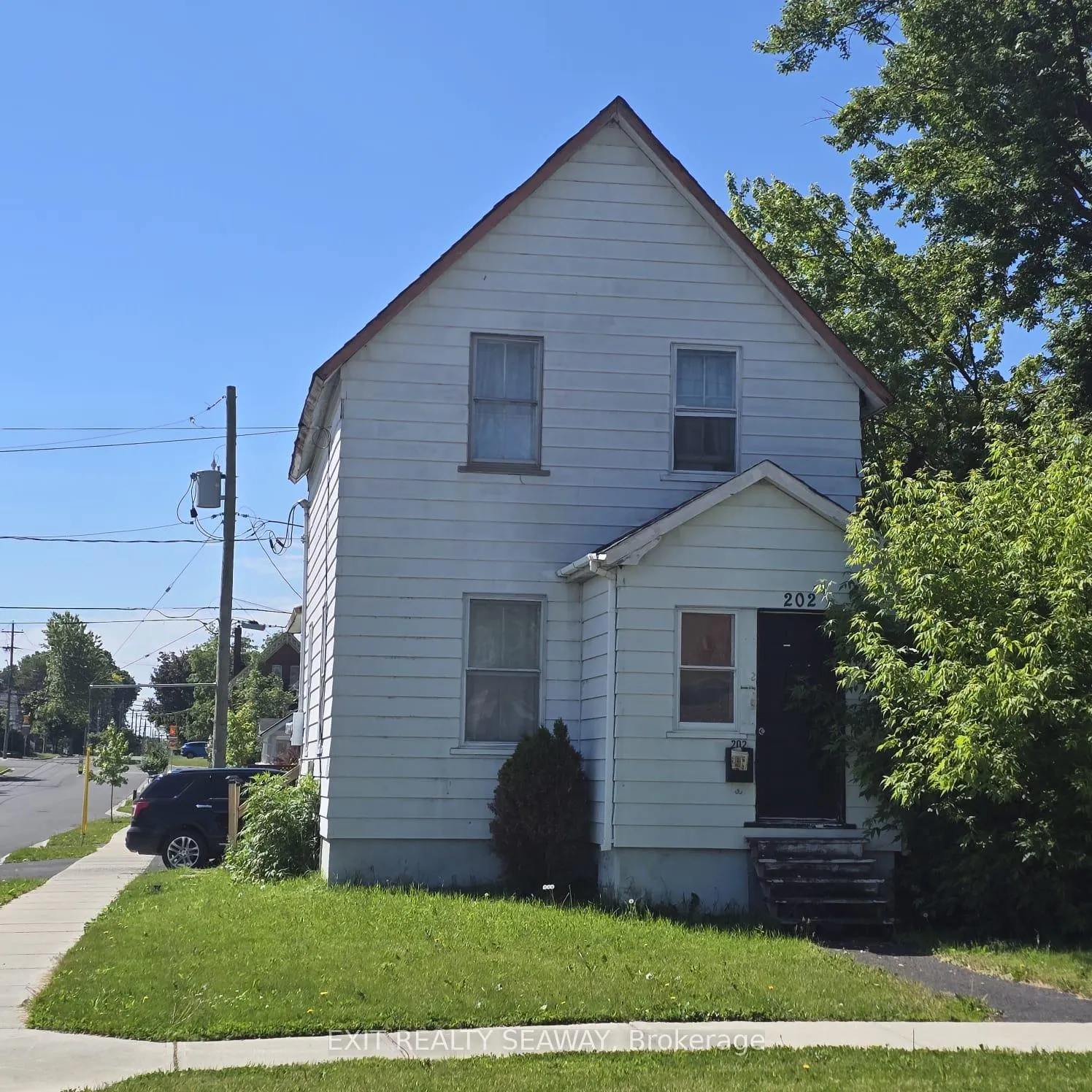 Photo 1 of 202 5th Street W, Cornwall — HOMEH
