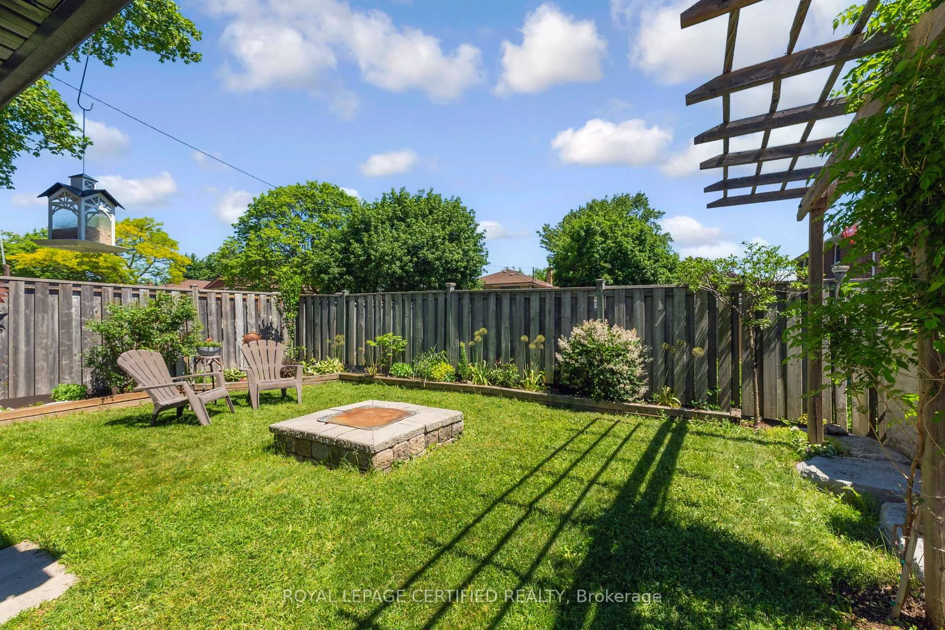 Photo 26 of 138 Beech Street, Brampton, Brampton North — HOMEH