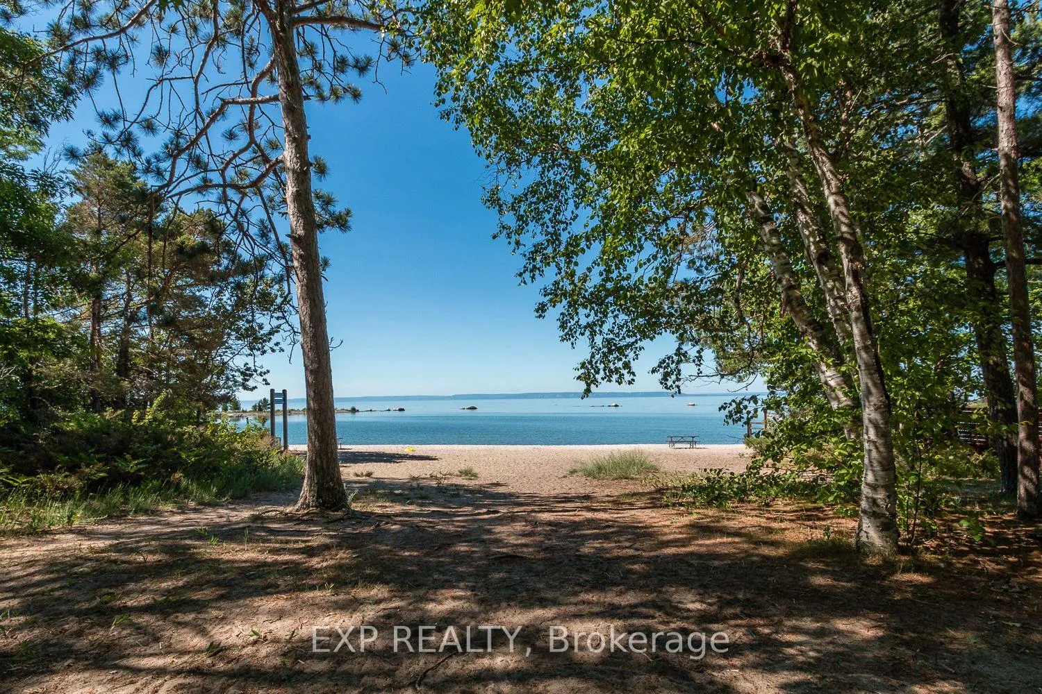 Photo 4 of 98 Rue Vanier Road, Tiny, Rural Tiny — HOMEH