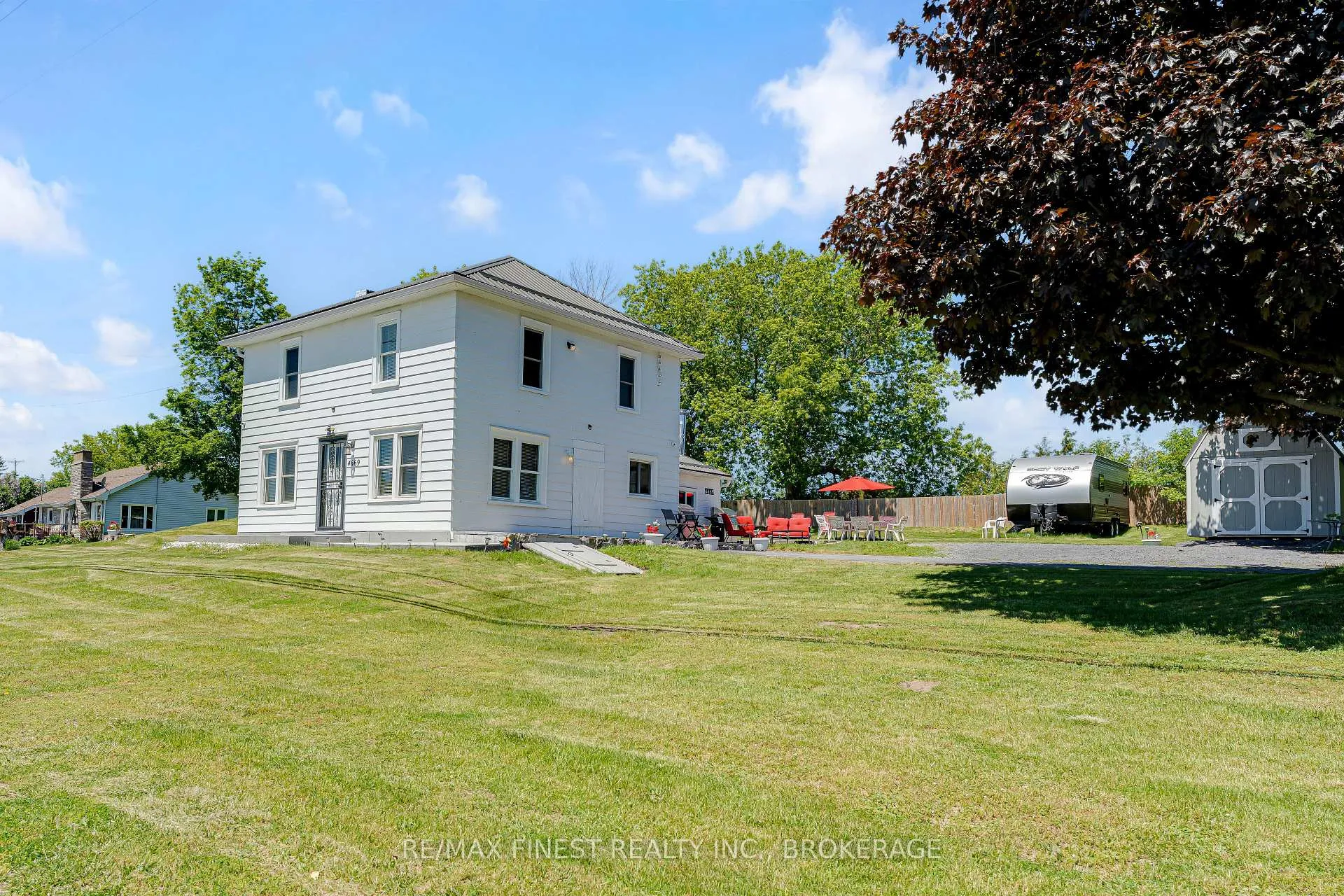 Photo 8 of 4669 Bath Road, Loyalist, Lennox and Addington - South — HOMEH