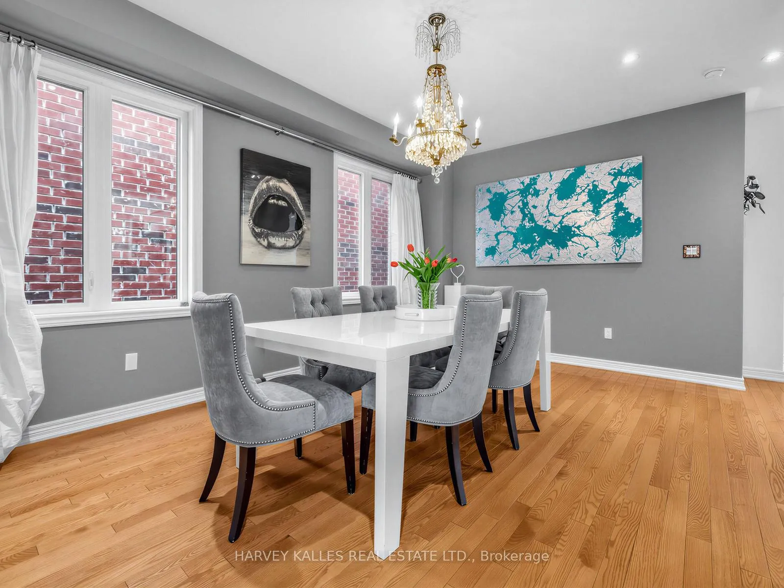 Photo 6 of 28 Southvale Drive, Vaughan, Patterson — HOMEH