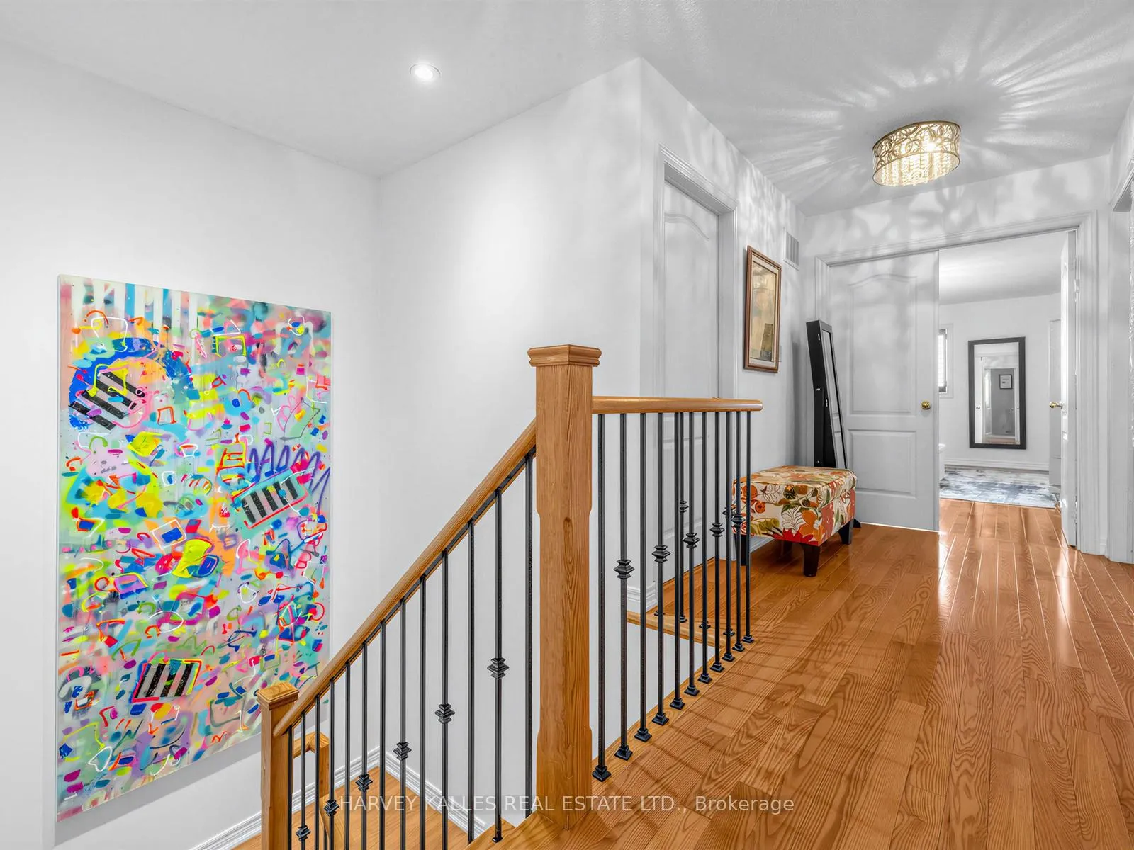 Photo 16 of 28 Southvale Drive, Vaughan, Patterson — HOMEH