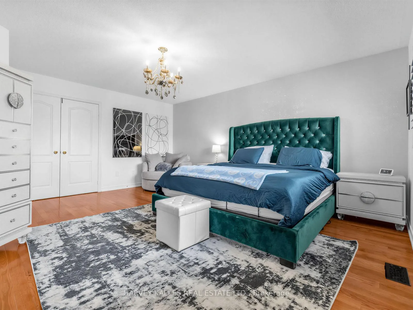 Photo 18 of 28 Southvale Drive, Vaughan, Patterson — HOMEH