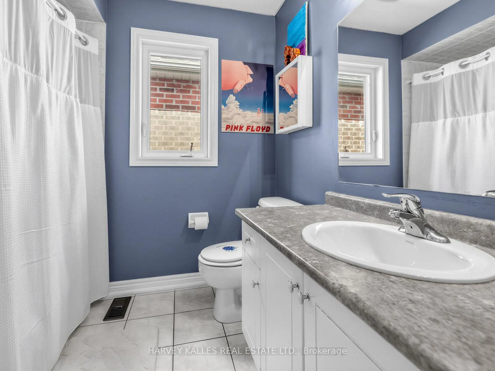 Photo 23 of 28 Southvale Drive, Vaughan, Patterson — HOMEH