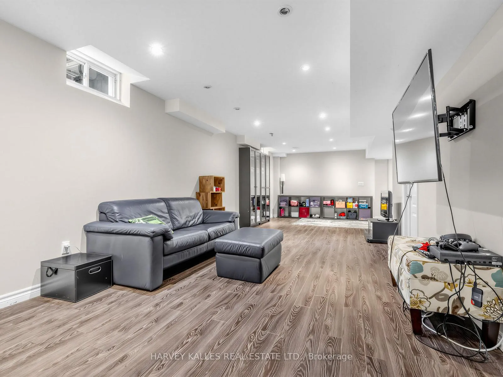 Photo 26 of 28 Southvale Drive, Vaughan, Patterson — HOMEH