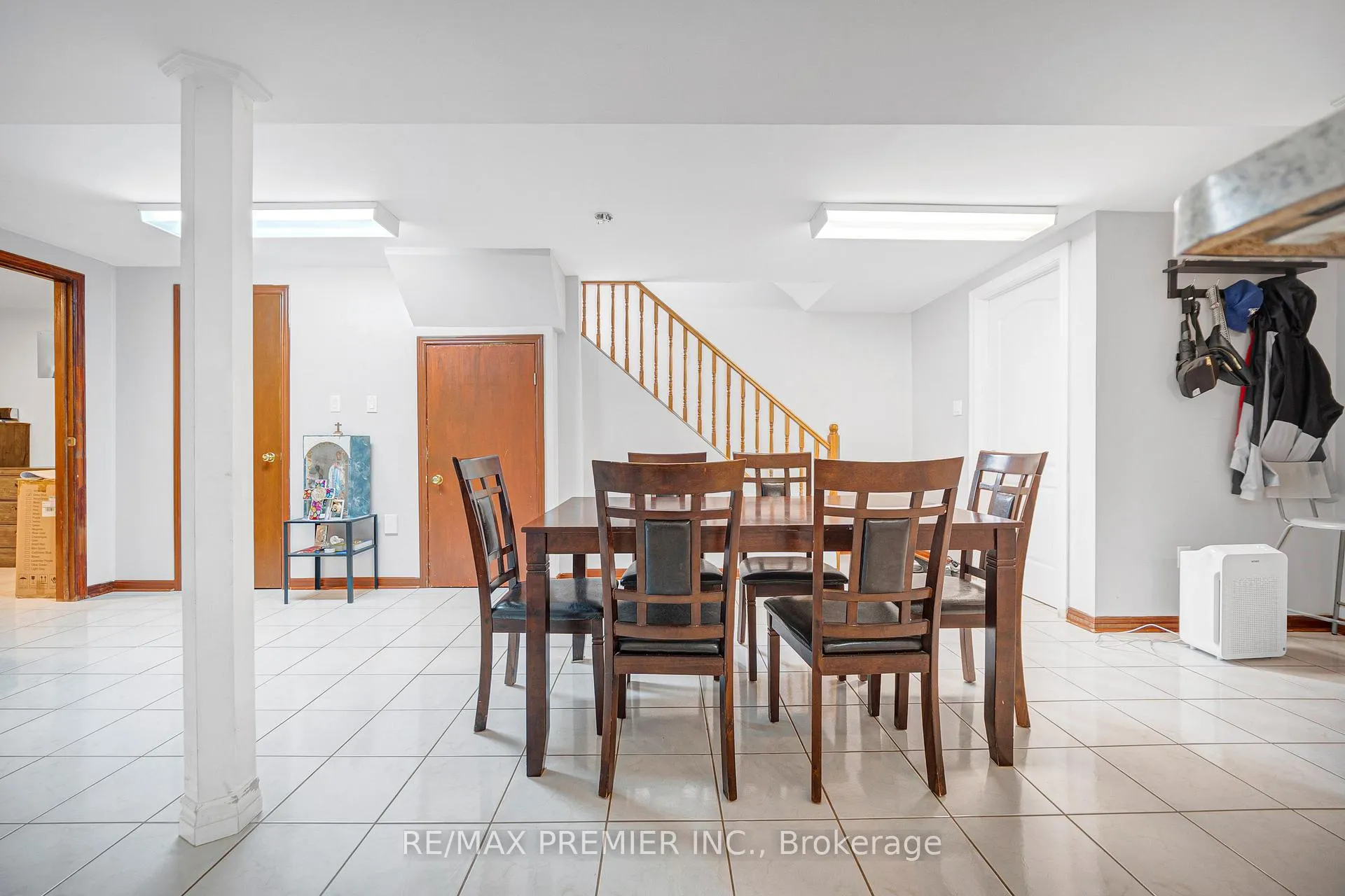 Photo 9 of Unit Bsmt, 23 Kaiser Drive, Vaughan, West Woodbridge — HOMEH