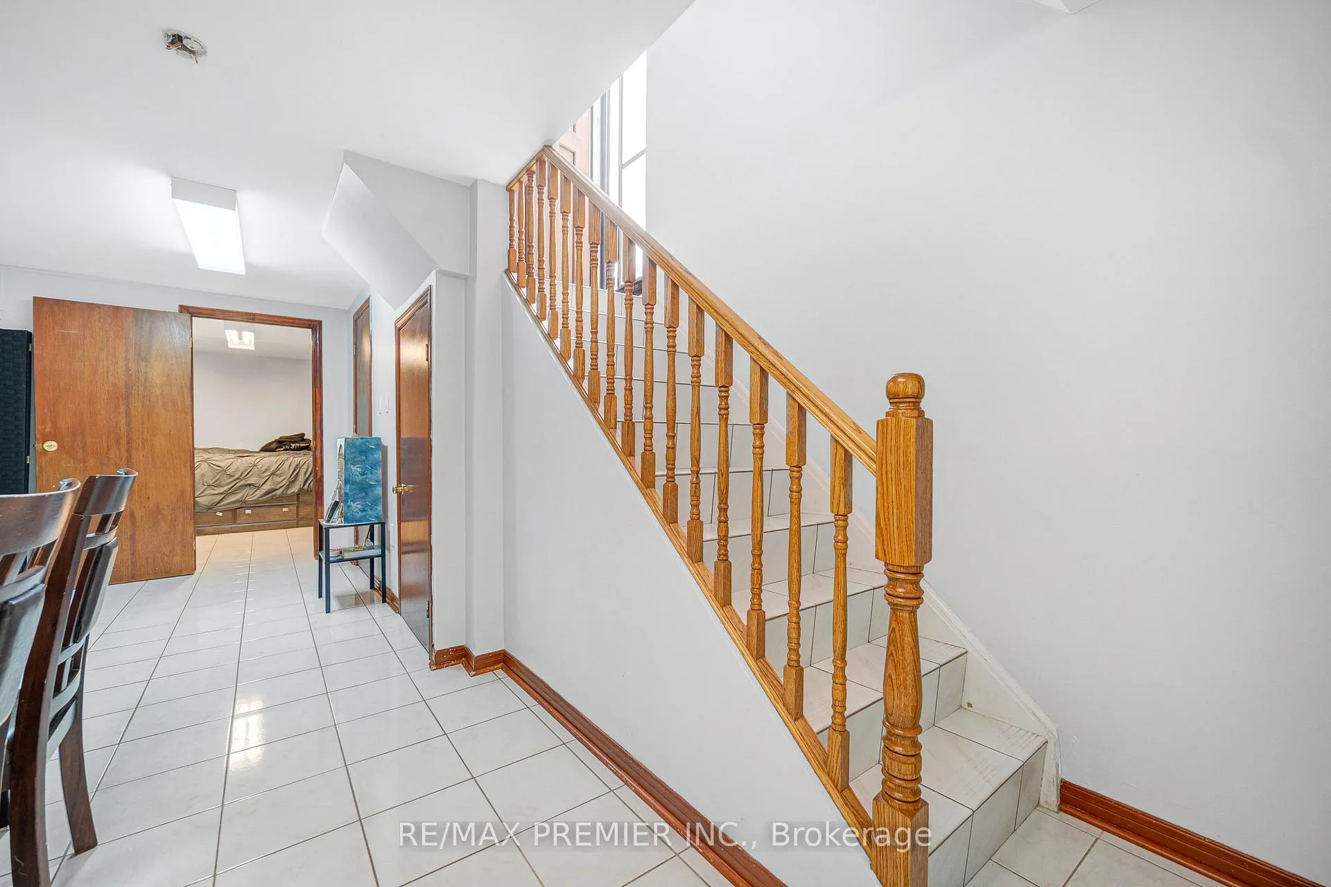 Photo 12 of Unit Bsmt, 23 Kaiser Drive, Vaughan, West Woodbridge — HOMEH