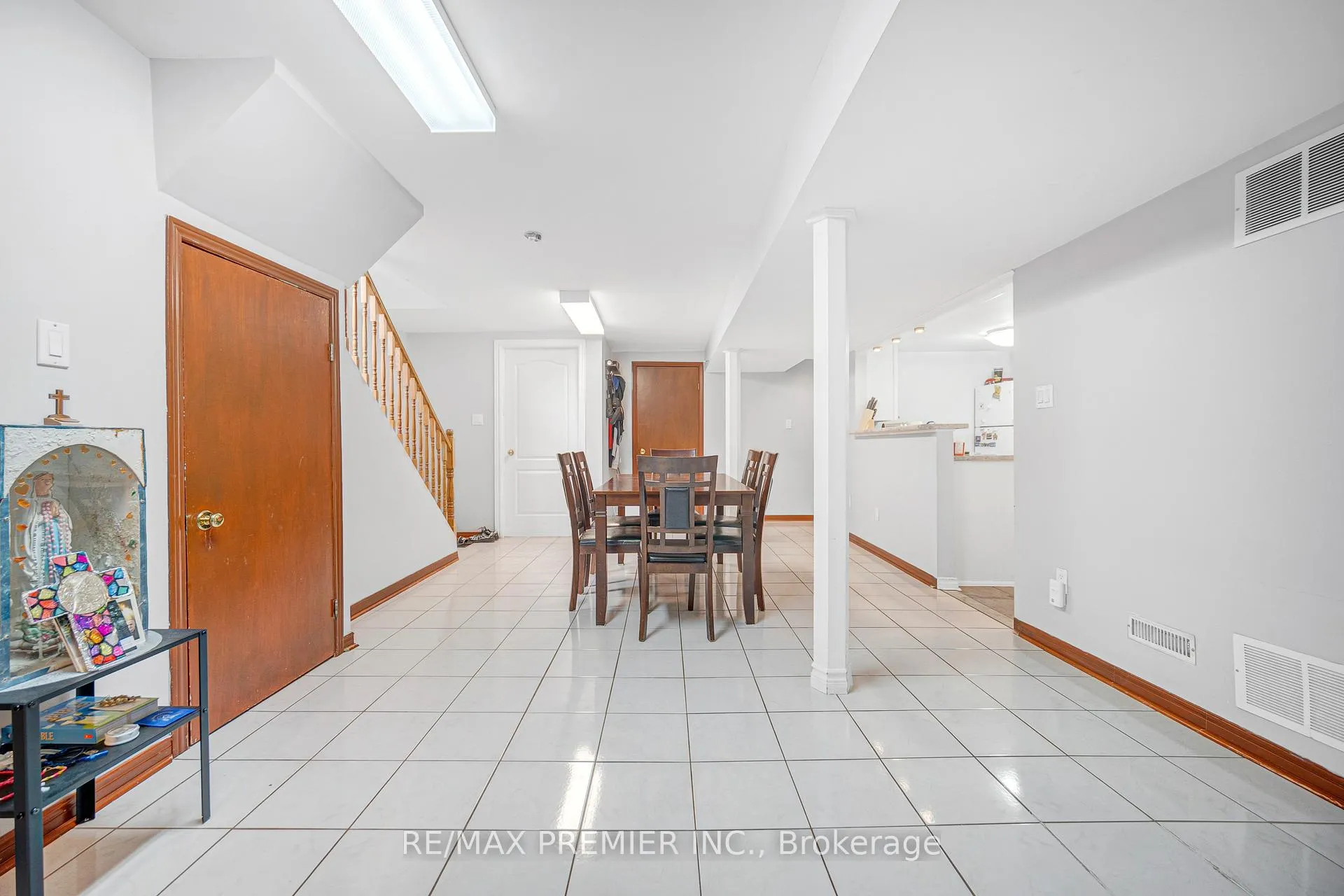 Photo 16 of Unit Bsmt, 23 Kaiser Drive, Vaughan, West Woodbridge — HOMEH
