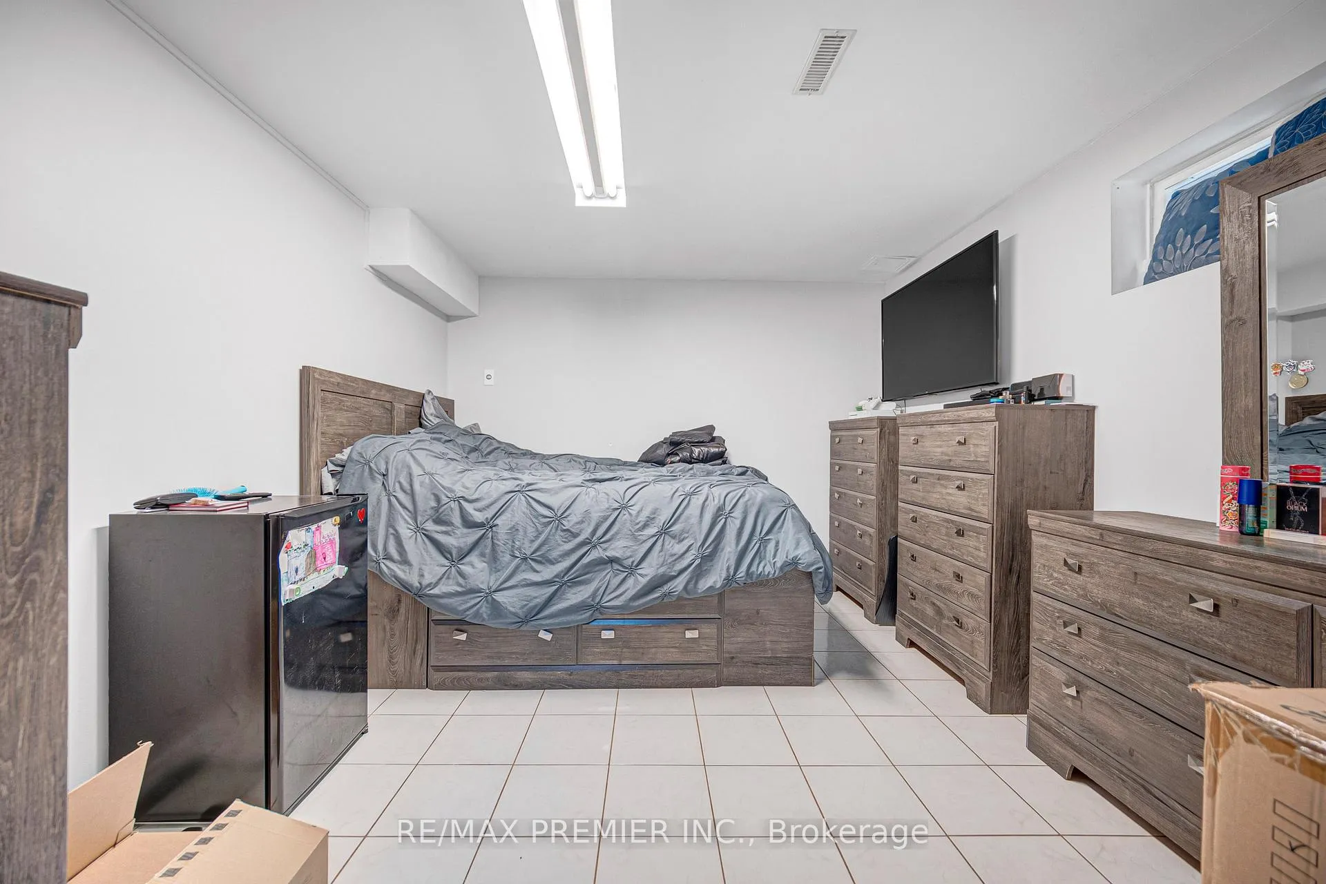 Photo 25 of Unit Bsmt, 23 Kaiser Drive, Vaughan, West Woodbridge — HOMEH
