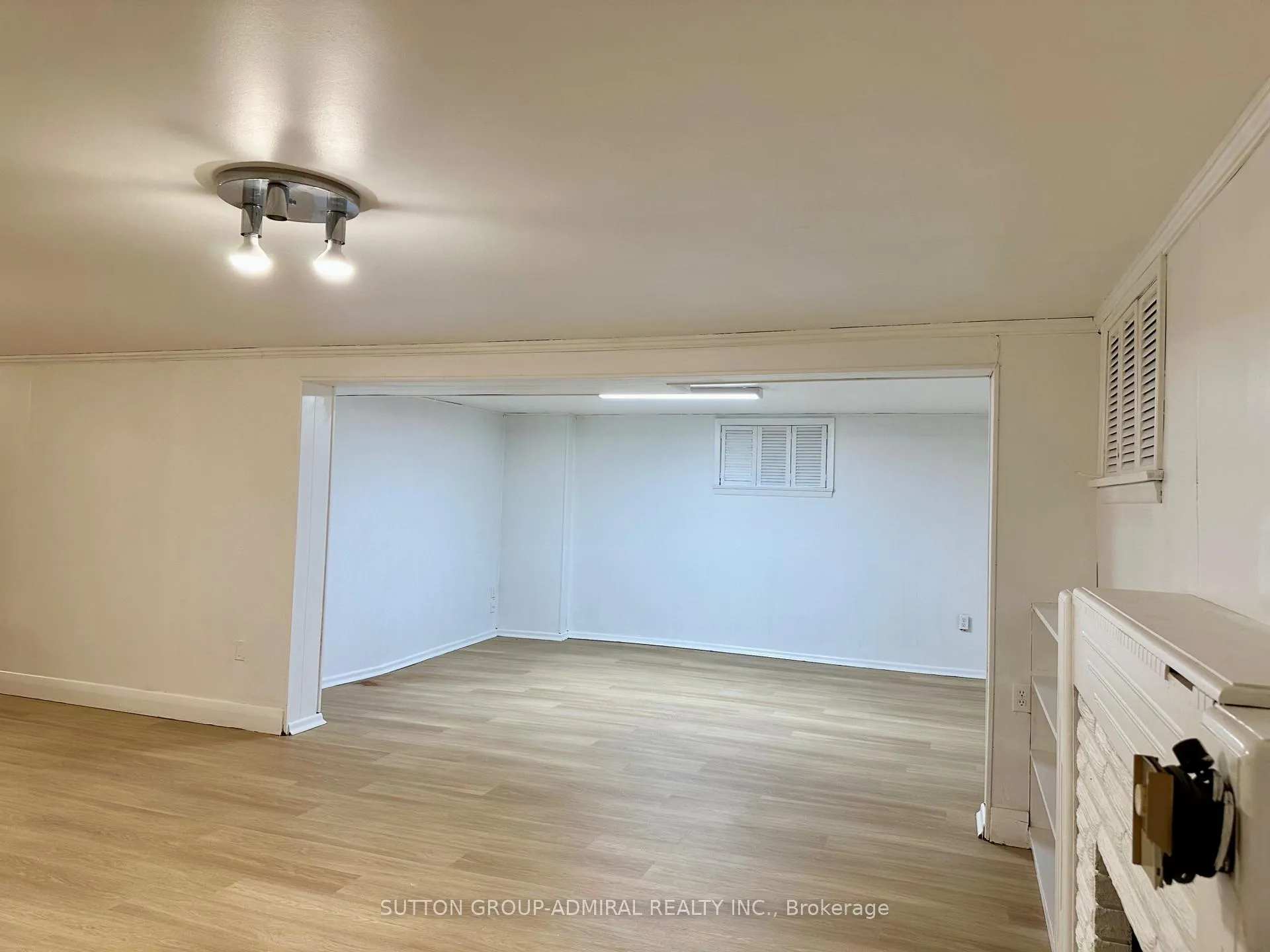 Photo 28 of 97 Valecrest Drive, Etobicoke, Edenbridge-Humber Valley — HOMEH