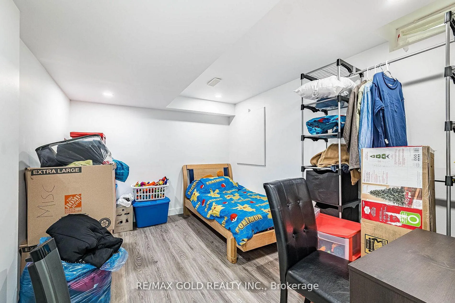 Photo 17 of 11 Ponymeadow Way, Brampton, Credit Valley — HOMEH