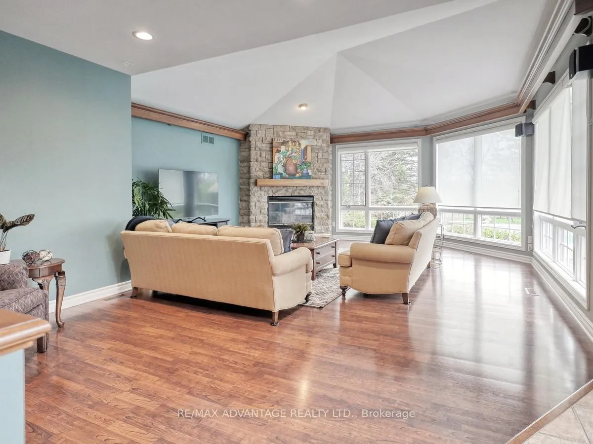 Photo 14 of 110 Whiteacres Drive, London, North F — HOMEH