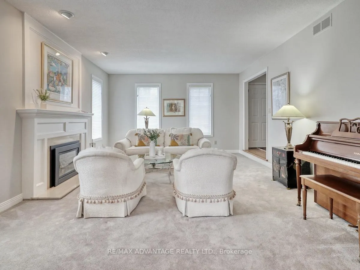 Photo 18 of 110 Whiteacres Drive, London, North F — HOMEH