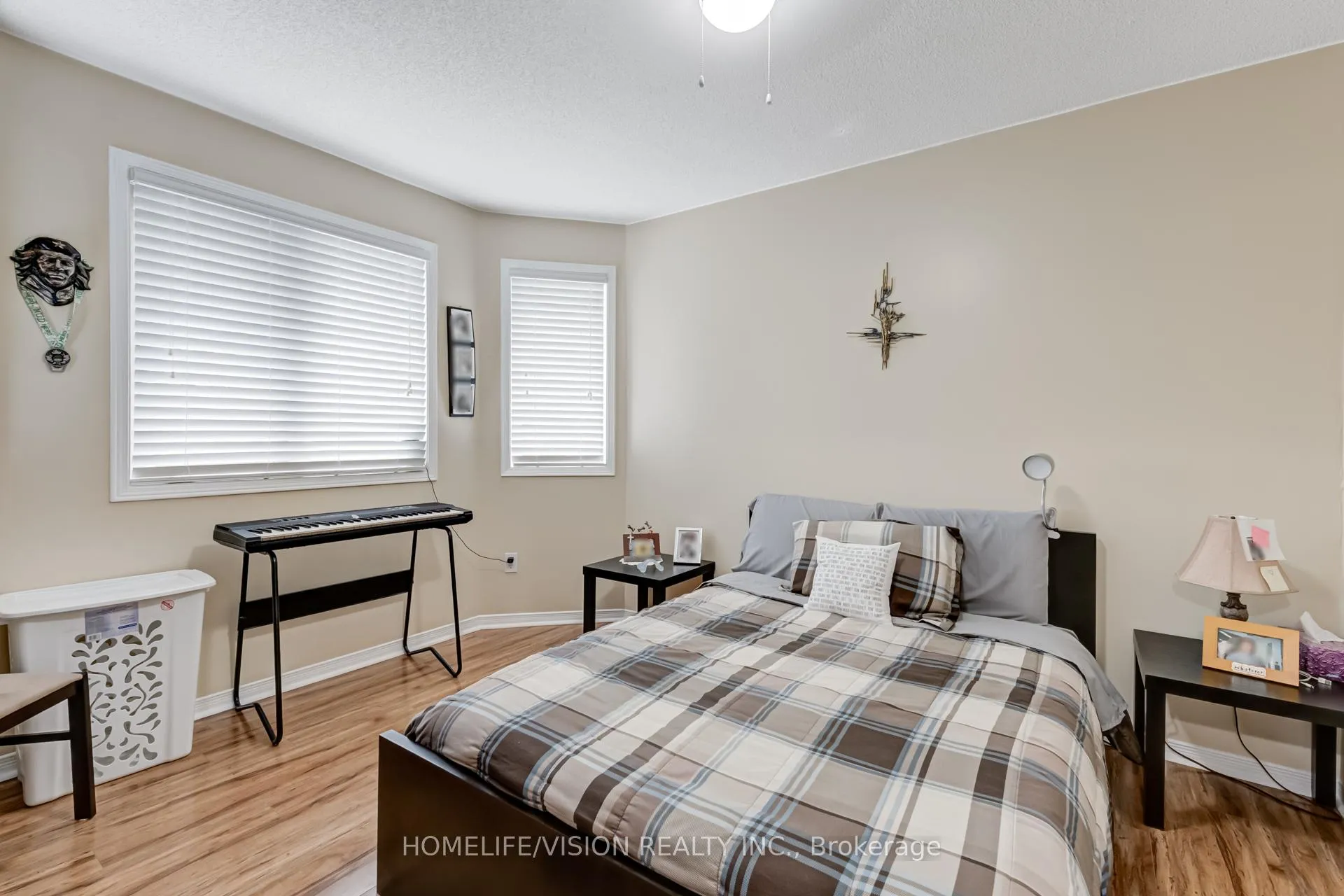 Photo 29 of 55 Etherington Crescent, Barrie, West Bayfield — HOMEH