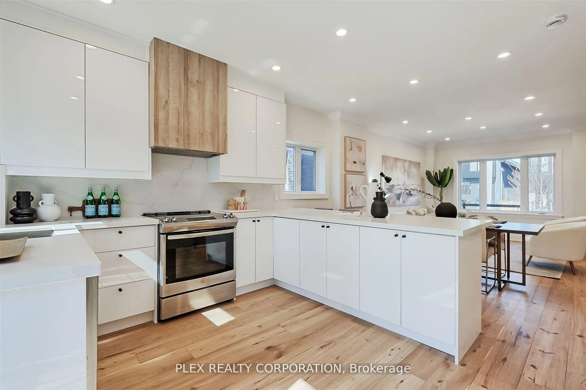 Photo 11 of 121 Virginia Avenue, Toronto, Danforth Village-East York — HOMEH